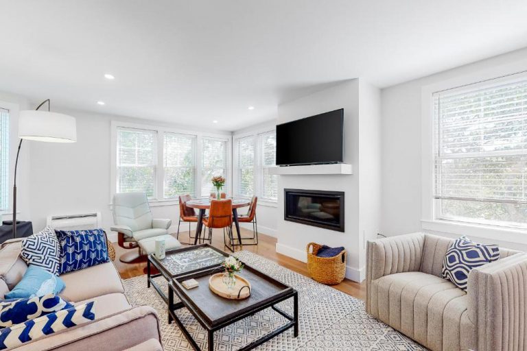Fresh Airbnb Living Room Photo